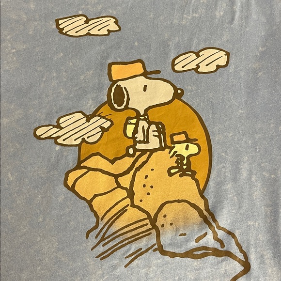 PEANUTS Ready For Adventure Sleeveless T-Shirt Medium NWT - Picture 4 of 6